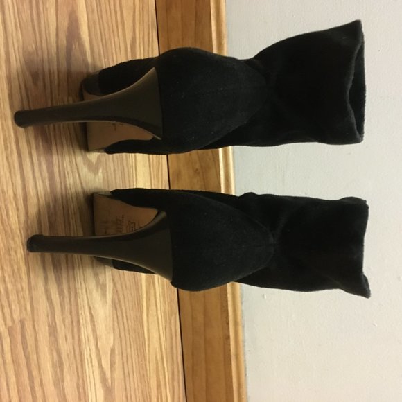 Jennifer Lopez High Heel Ankle Boots - Picture 5 of 9